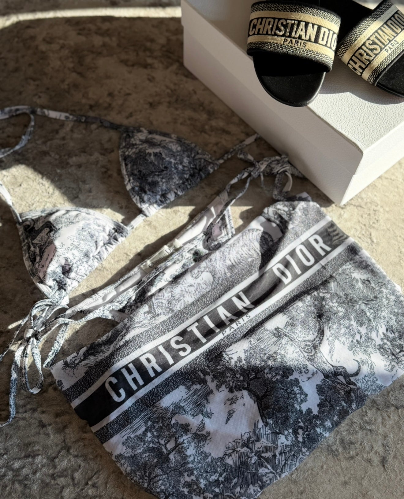 Black & white 3 piece bikini set