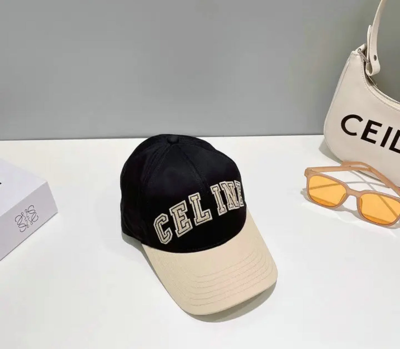 Logo Cap