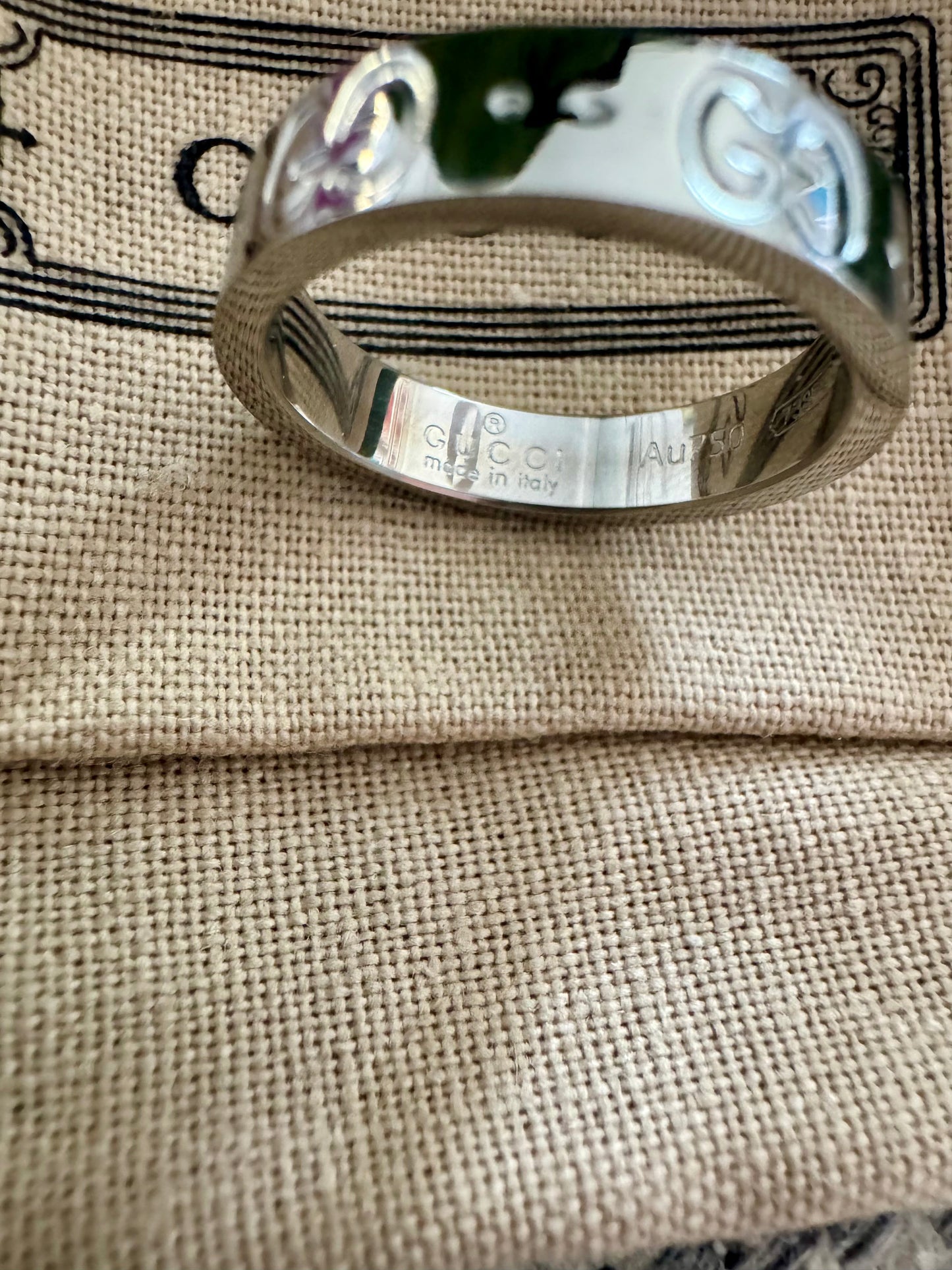 GG Ring