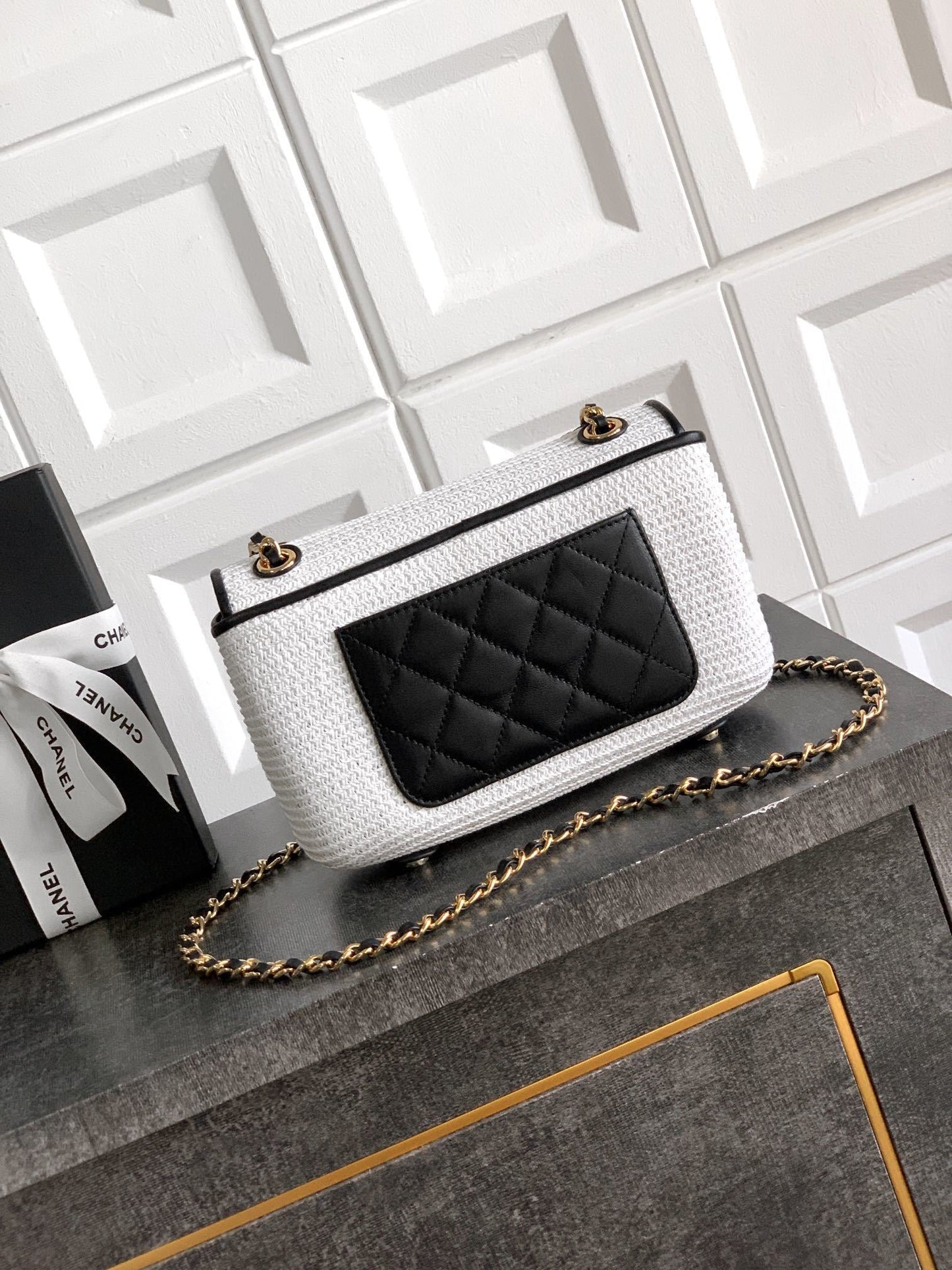Raffia Classic Flap