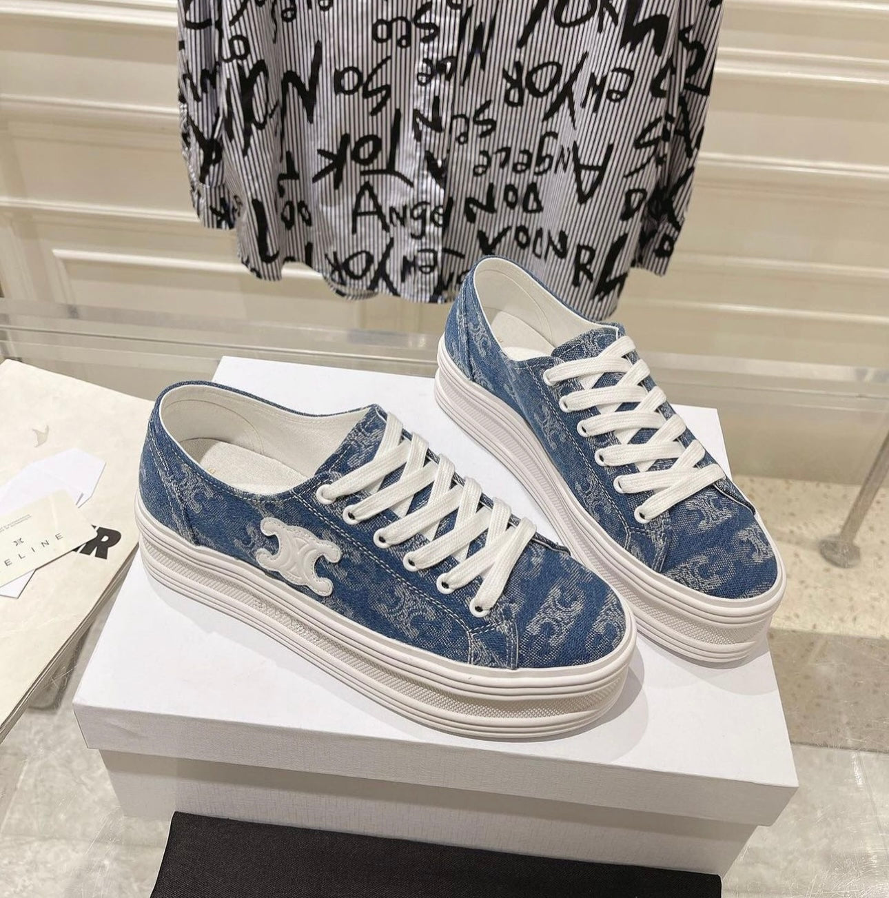 Triomphe Trainers
