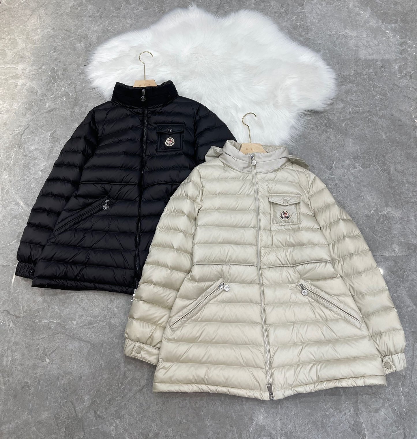 Logo Coat