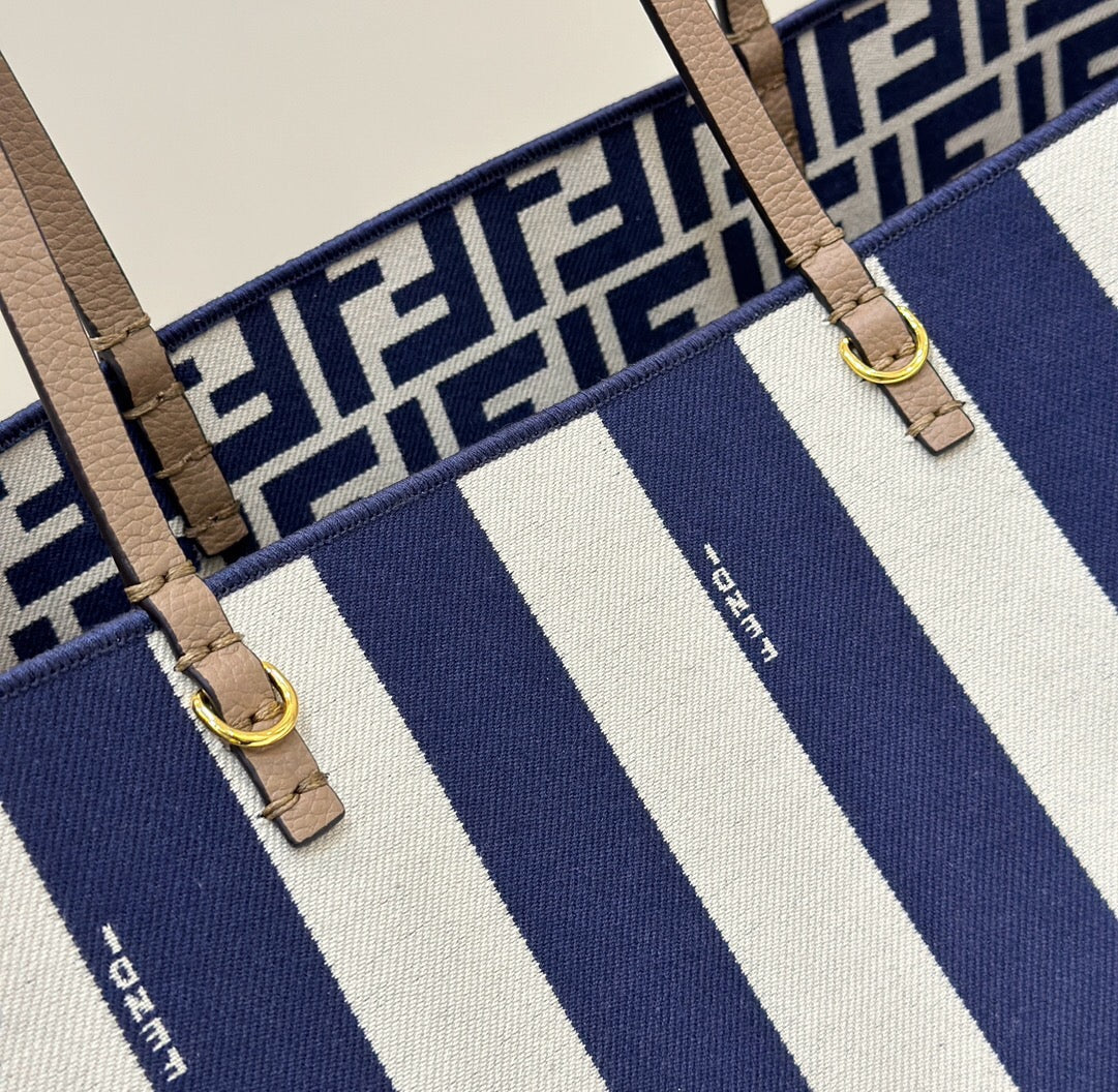 Reversible Tote