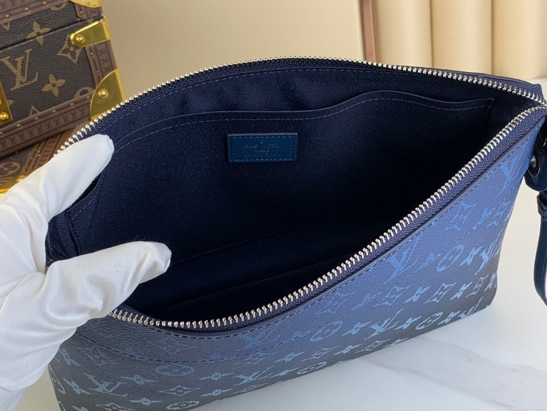 Souple Pouch
