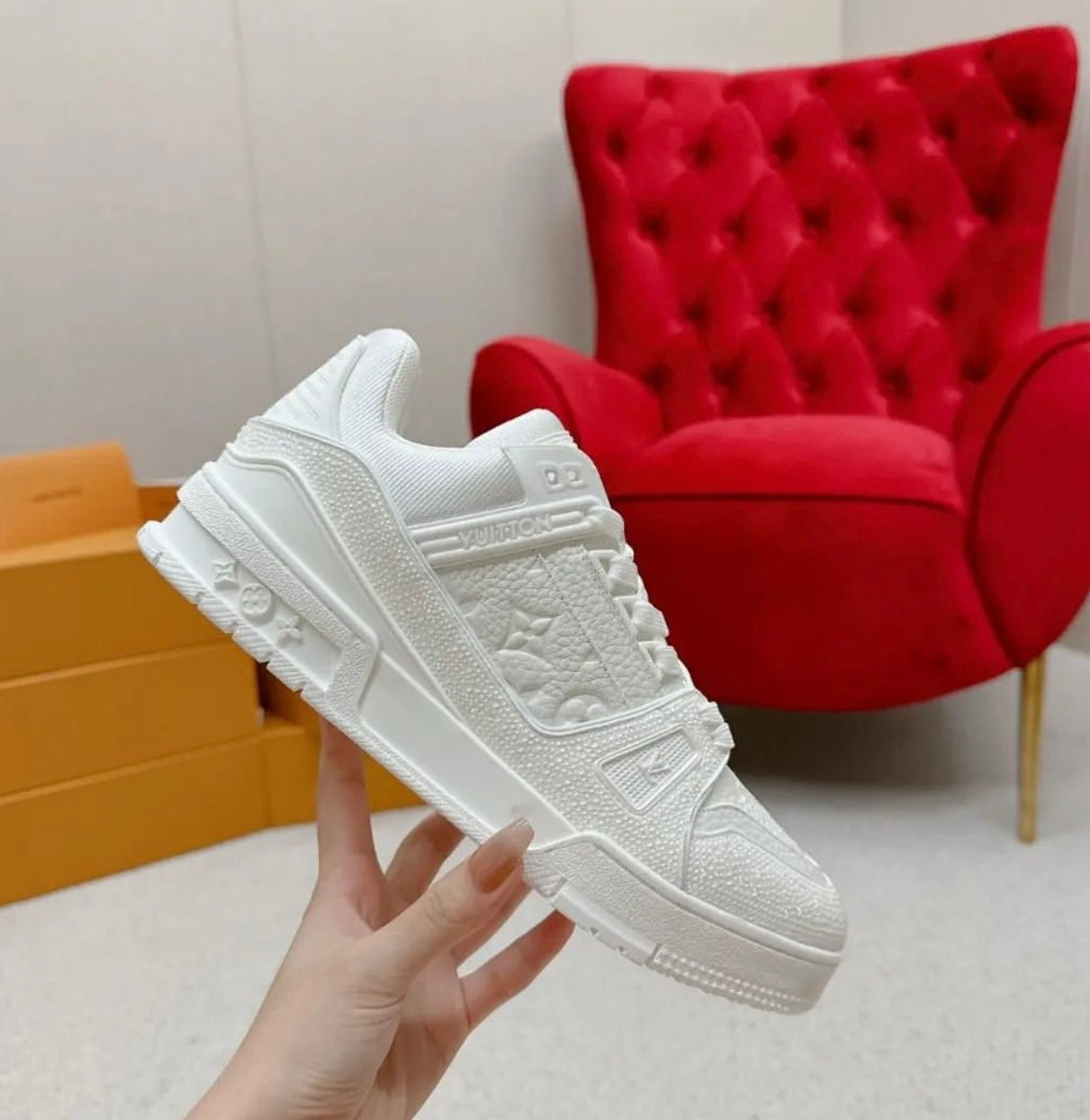 Logo Sneaker
