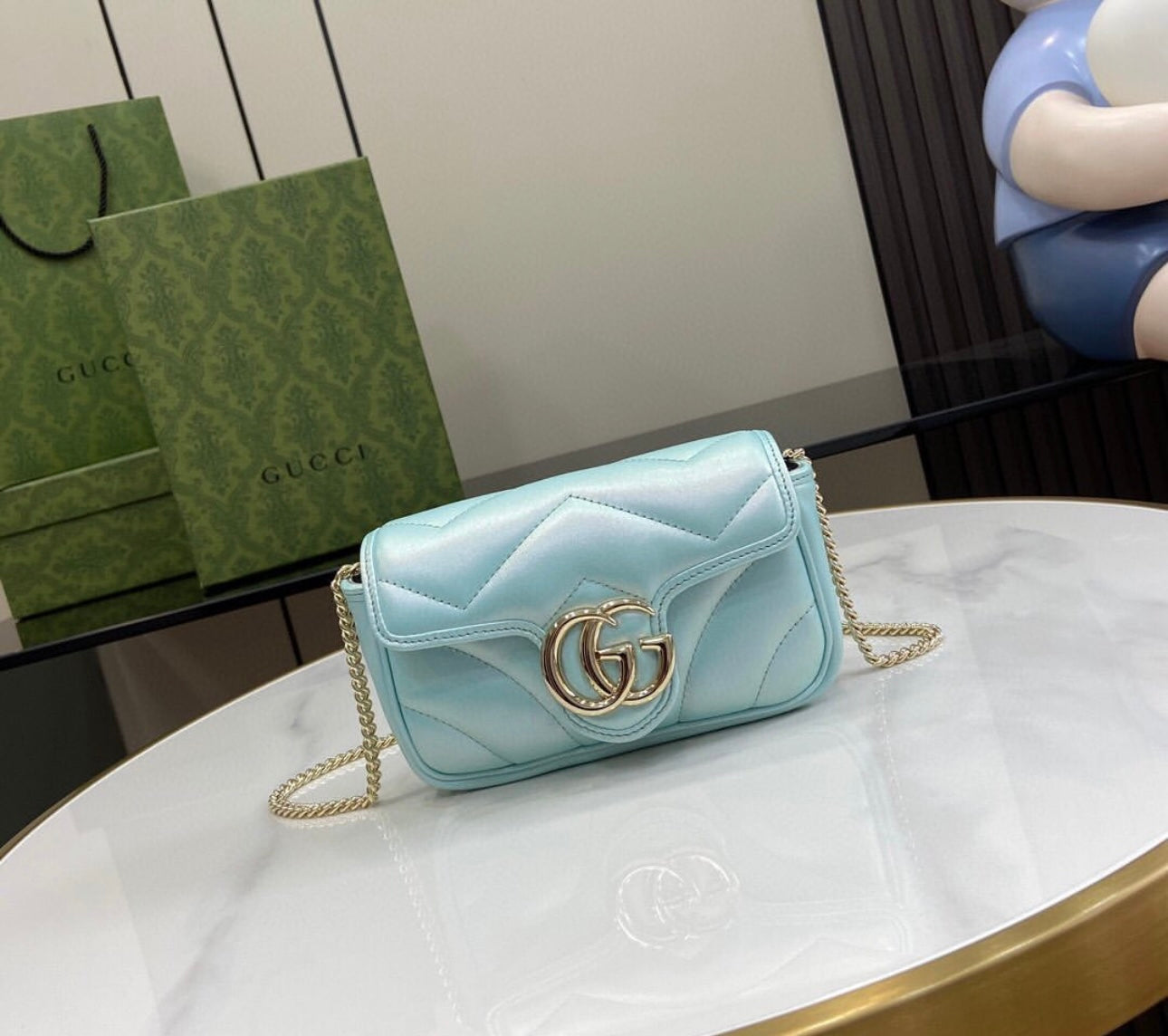 Marmont Pearlescent