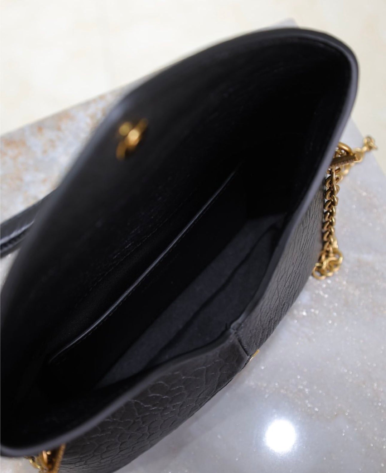 Cassandre Pouch