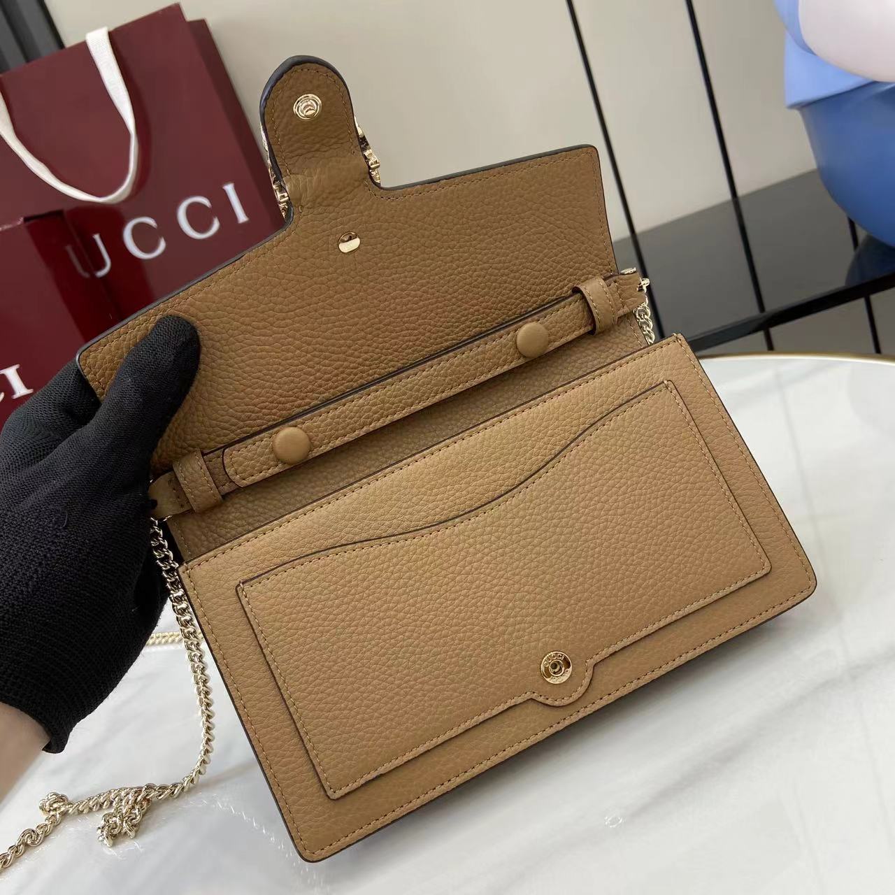 Dionysus Wallet on Chain
