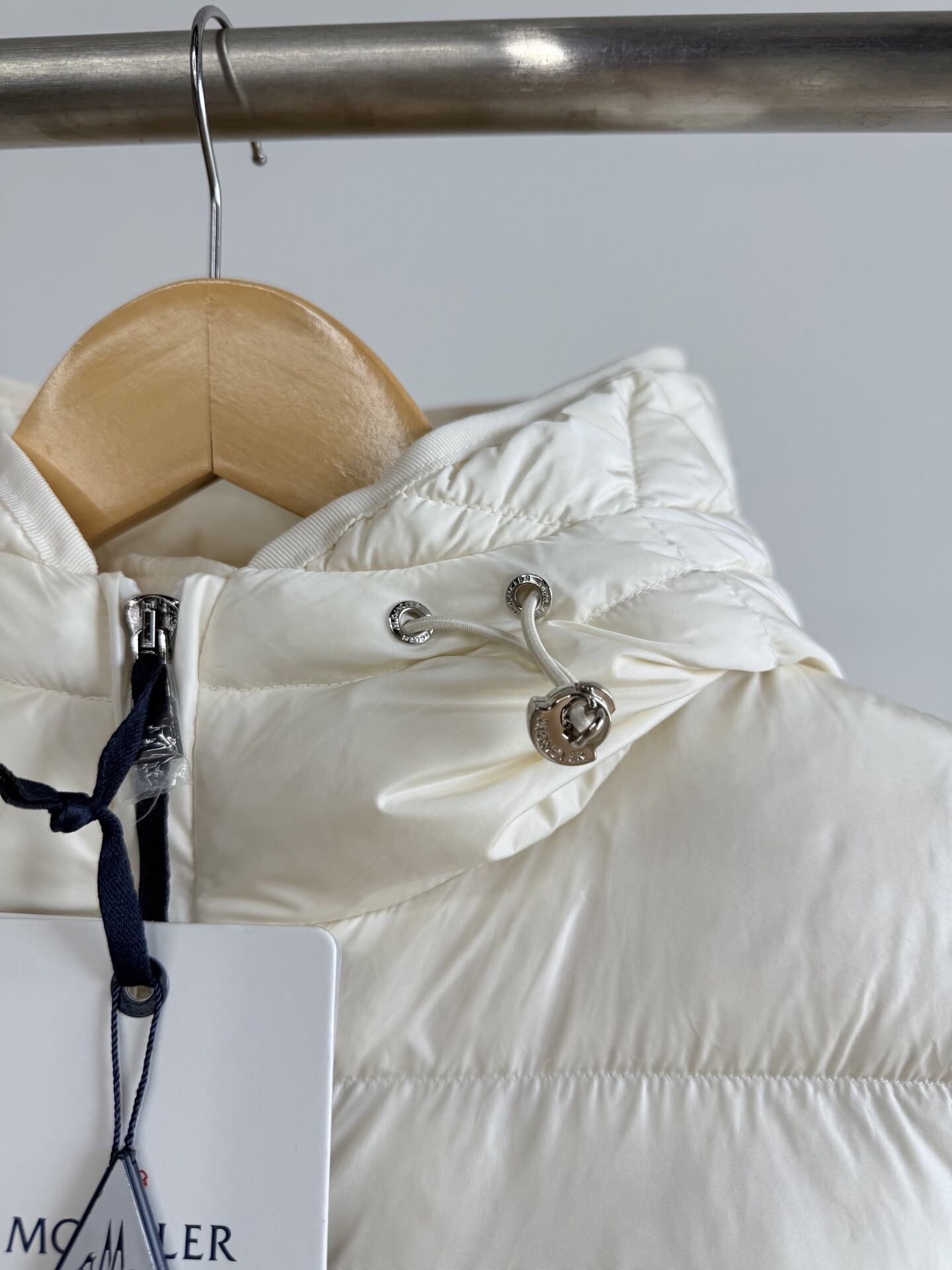 Avoce Jacket