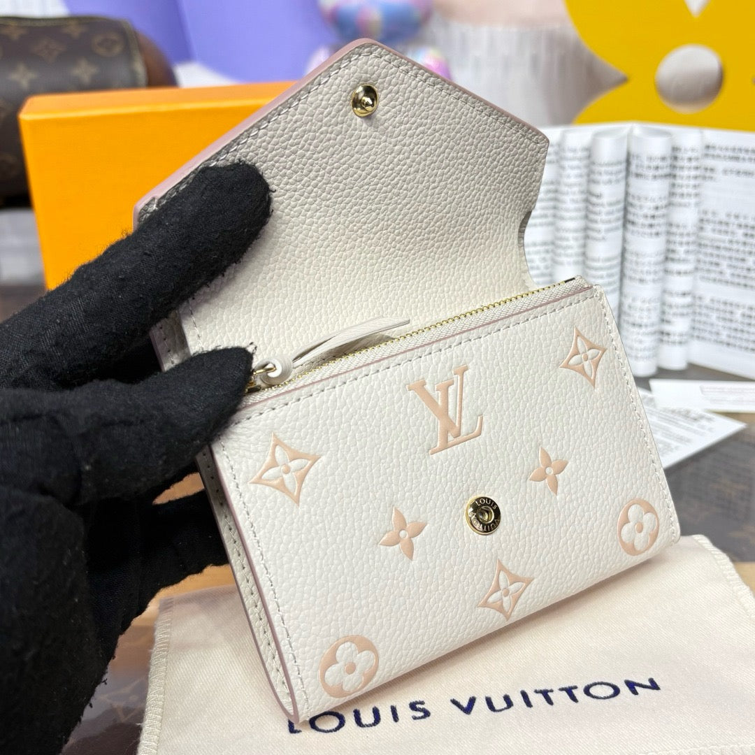 Victorine Wallet
