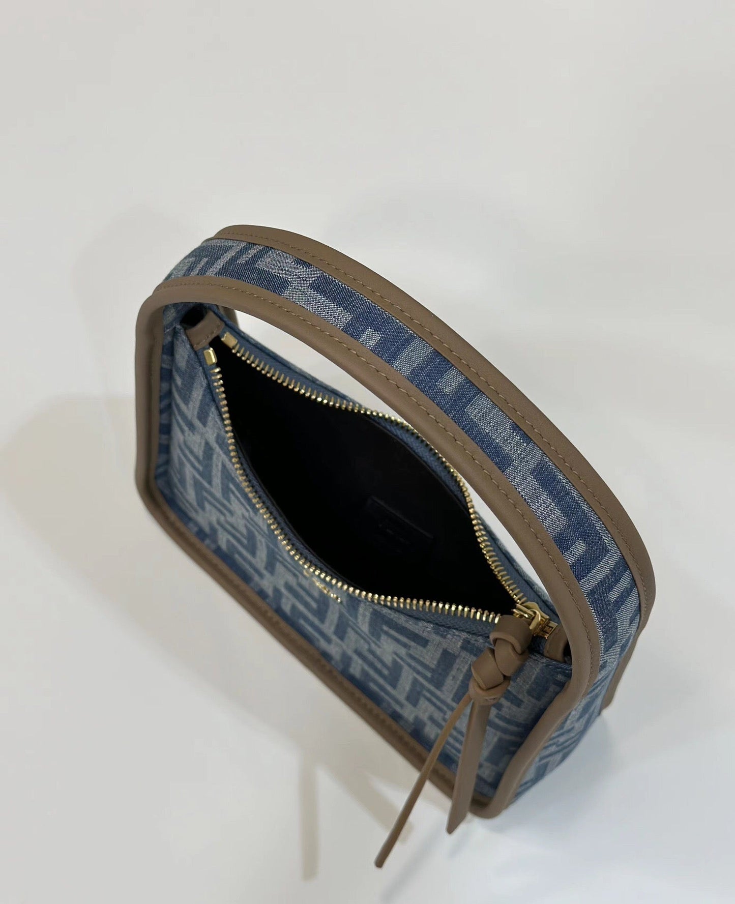 Essence Bag