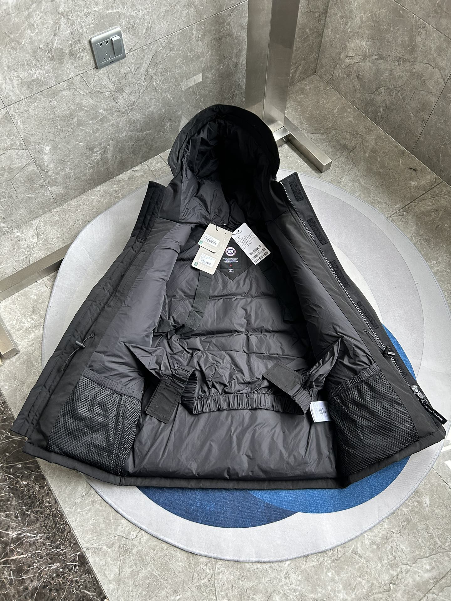 Expedition Parka