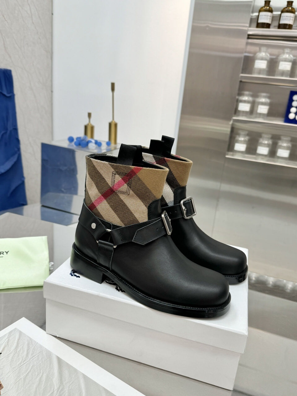 Check Boots