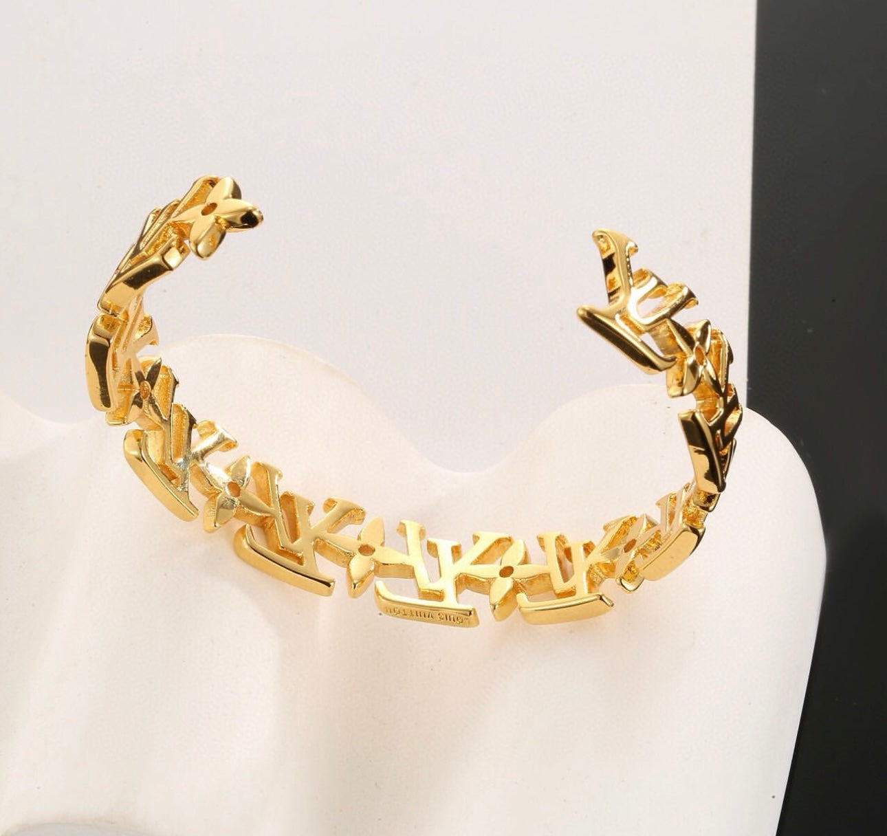 Logo Bracelet