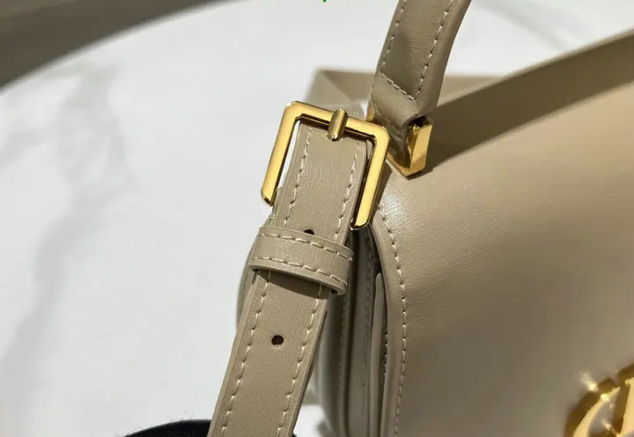 Avenue Top Handle