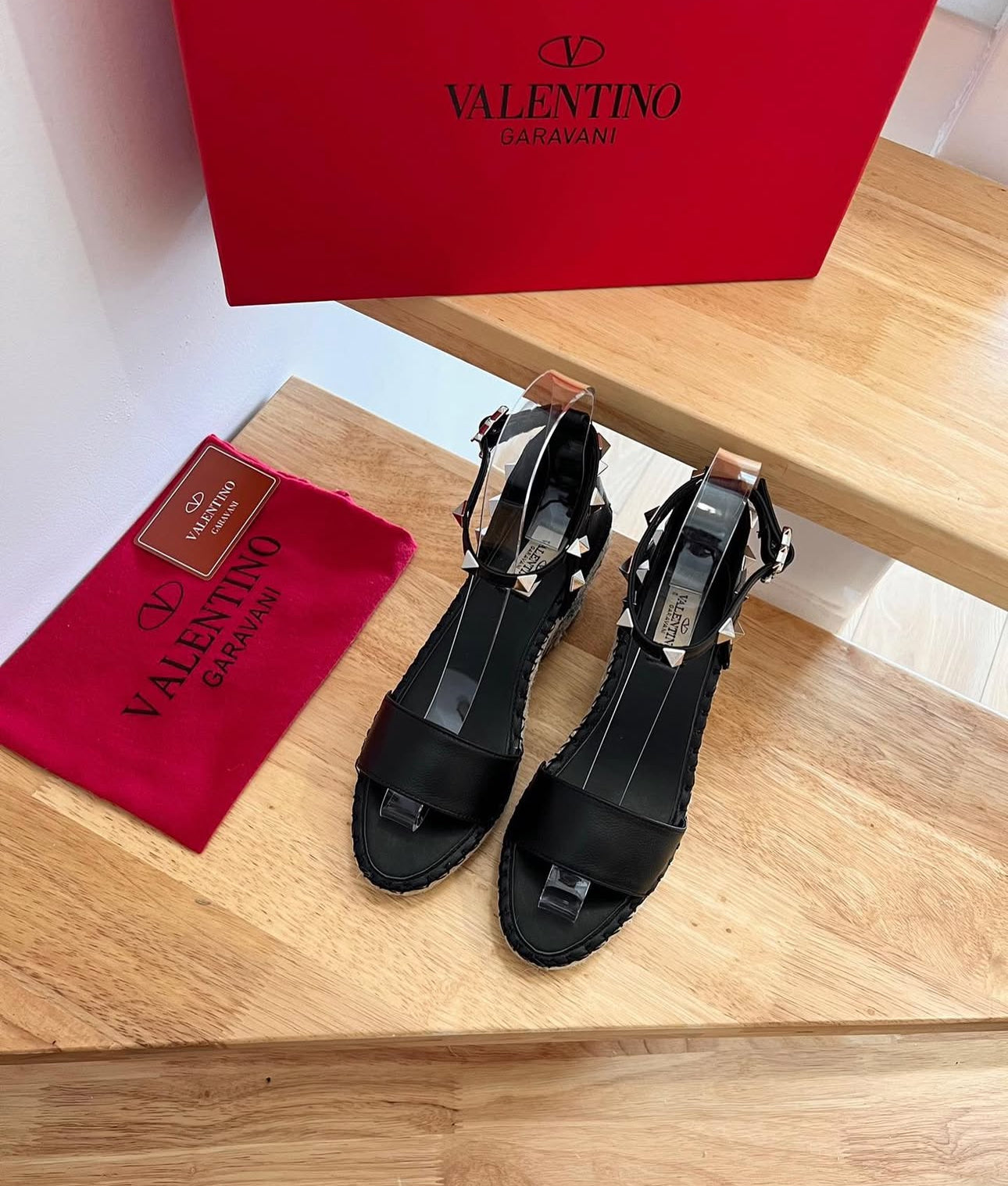 Rockstud Wedges
