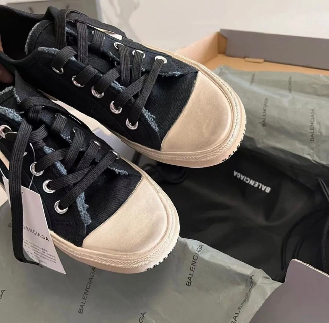 Paris Sneaker