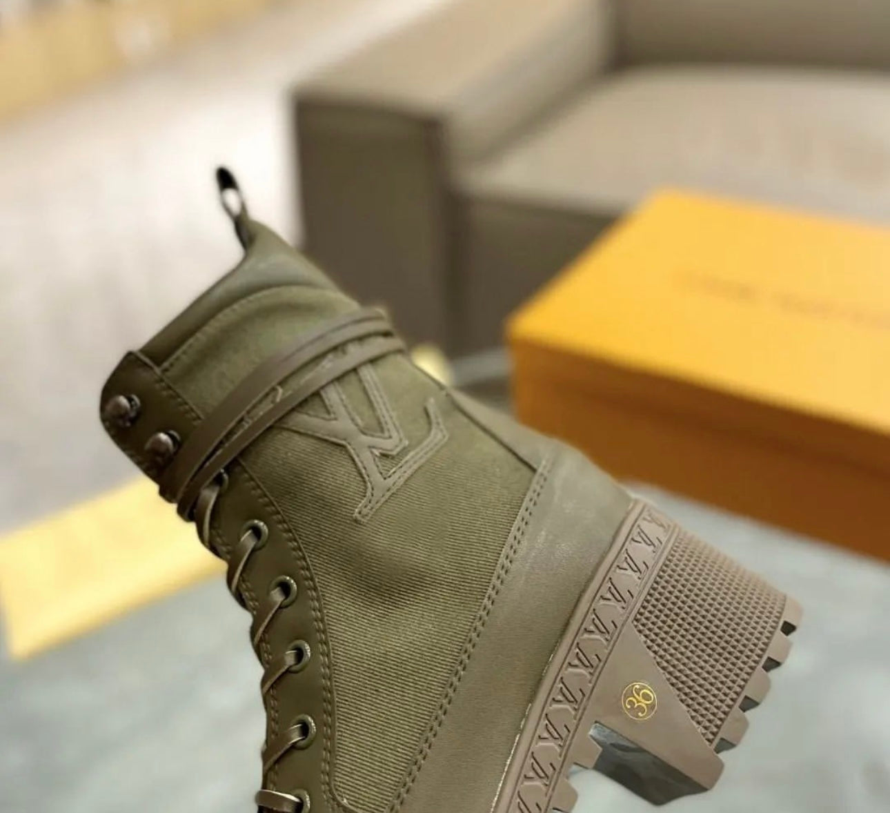 Laureate Boots