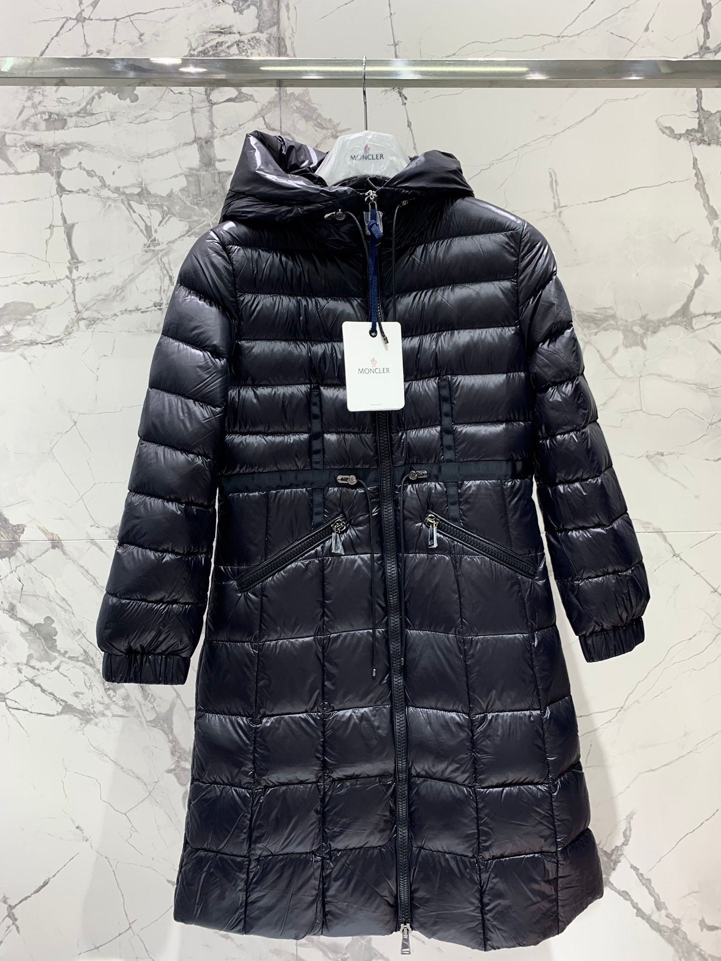 Logo Coat