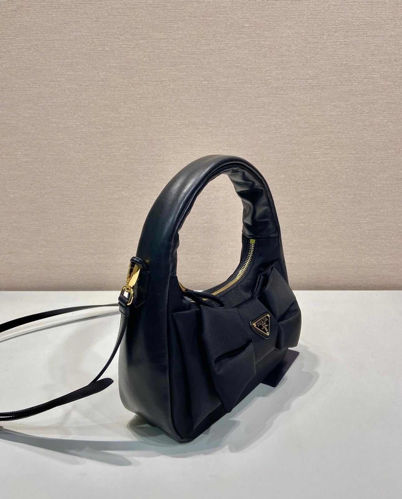 Re Nylon Bag