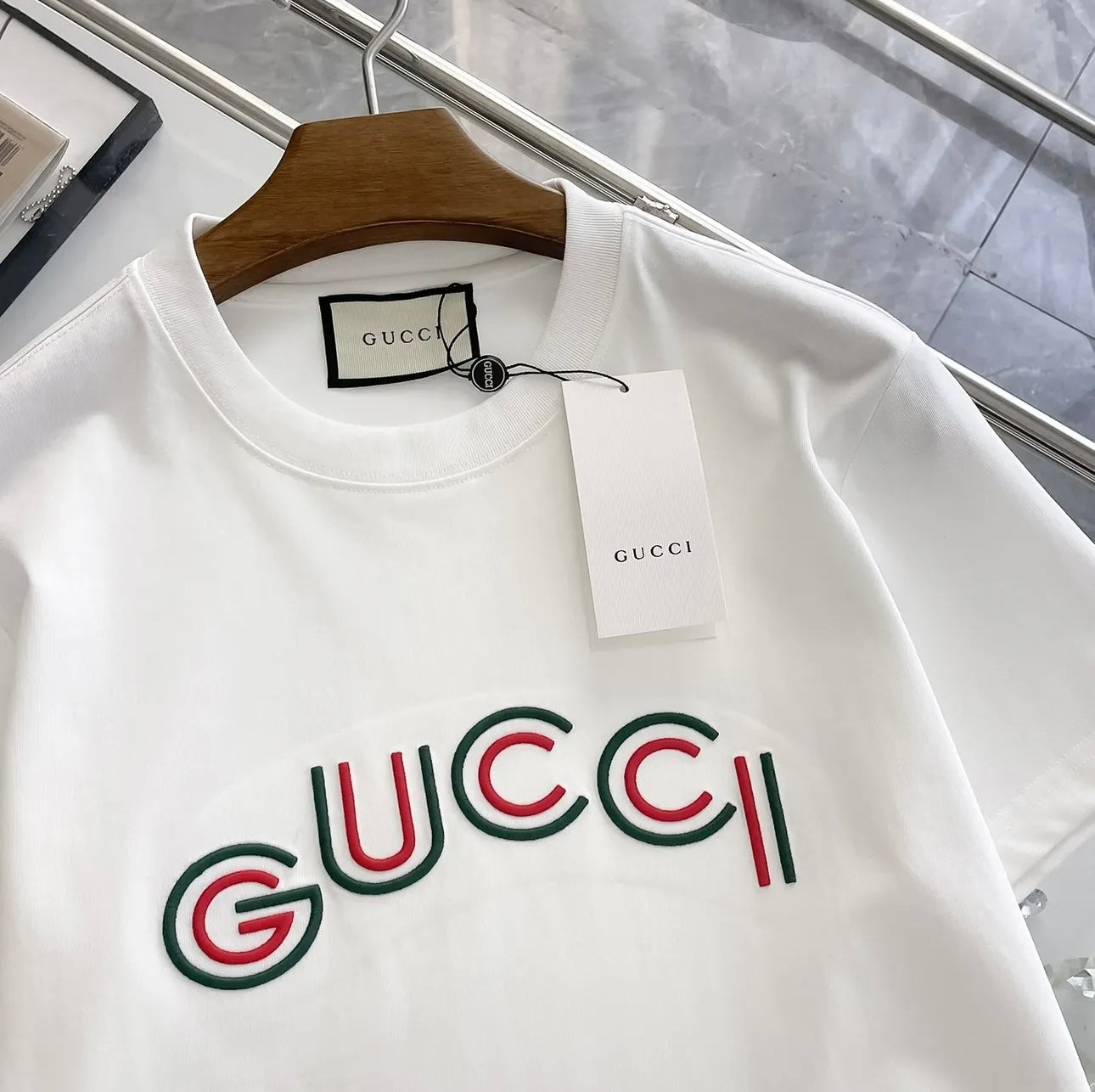 Logo Tee
