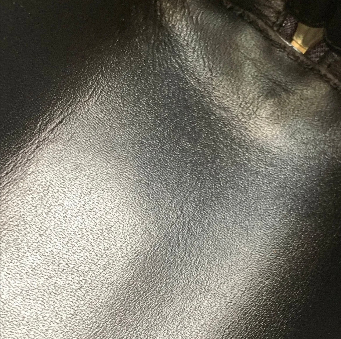 Triomphe Chain Pouch