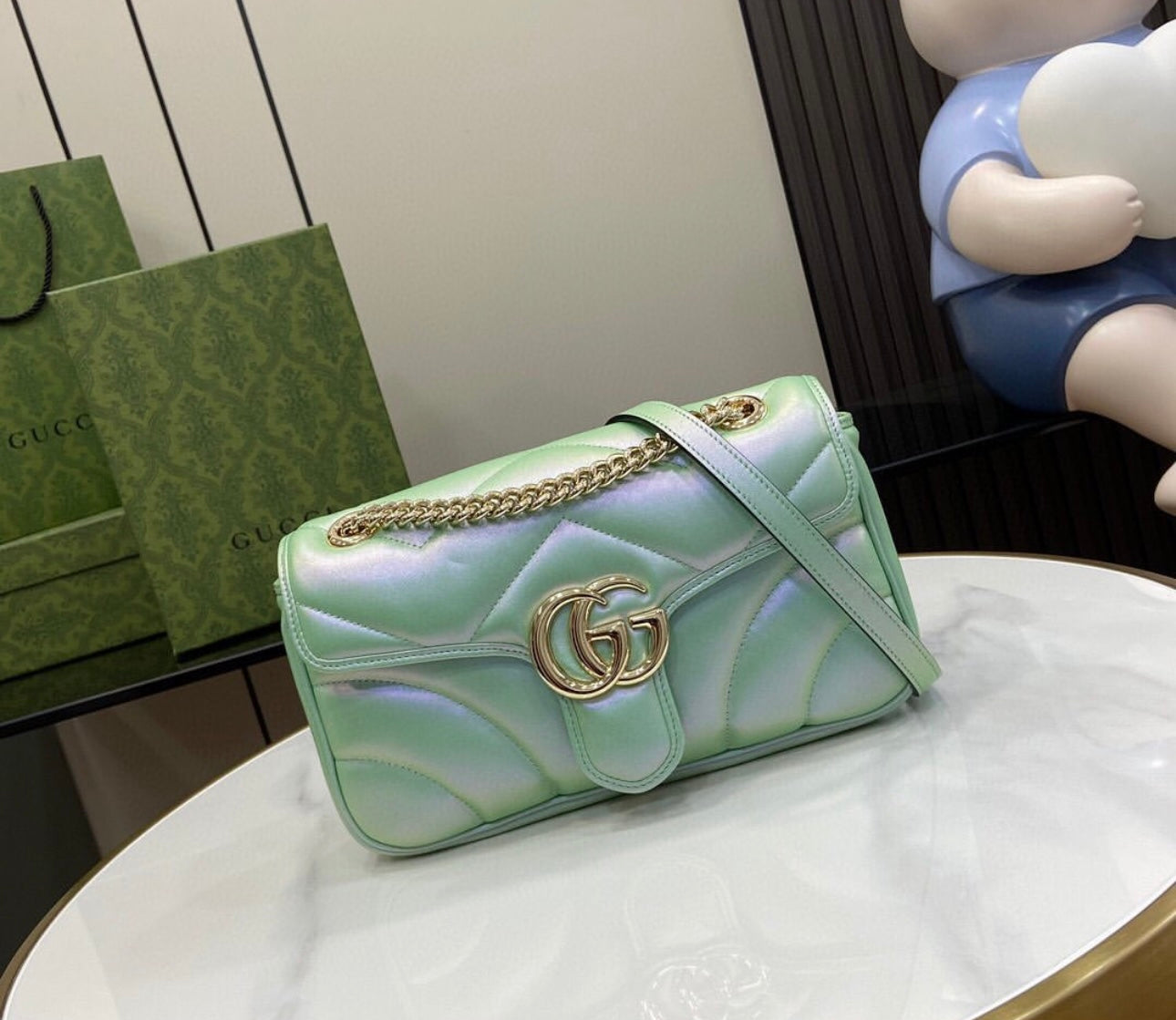 Marmont Pearlescent