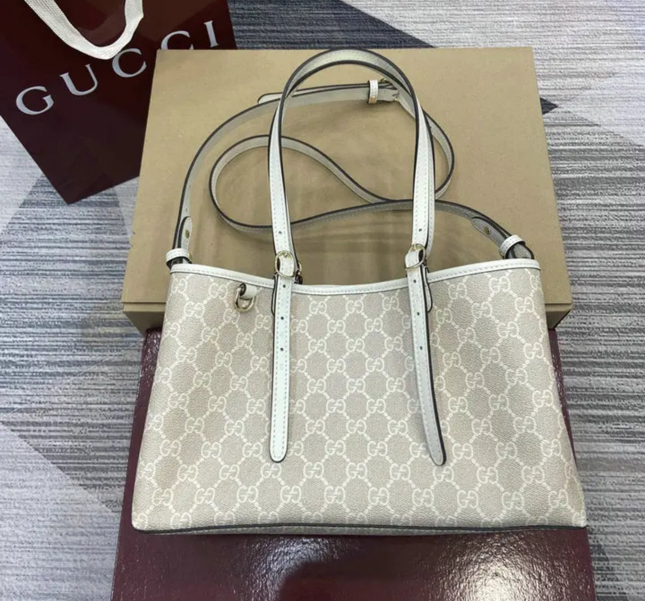 GG Shopping Bag