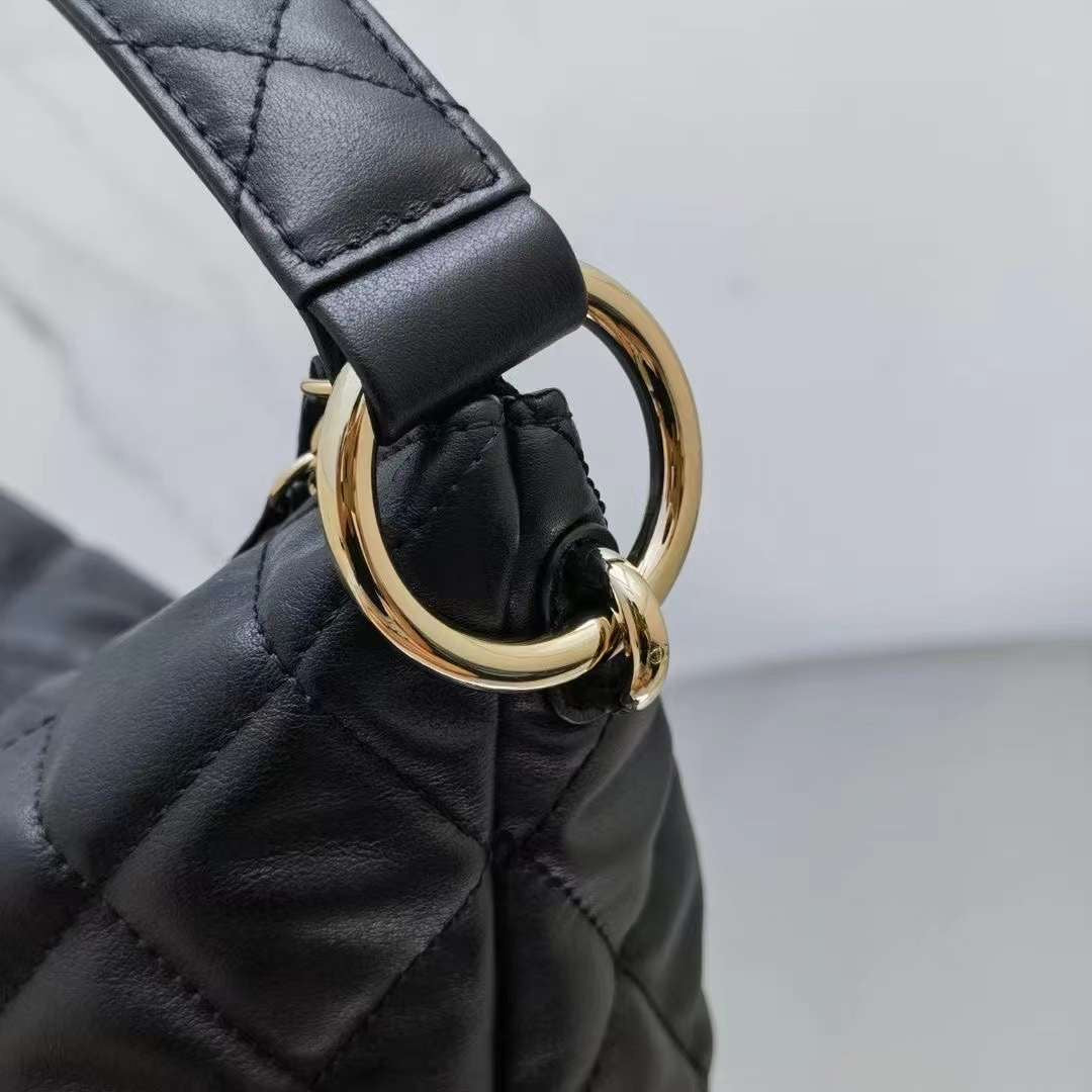 CC Maxi Hobo