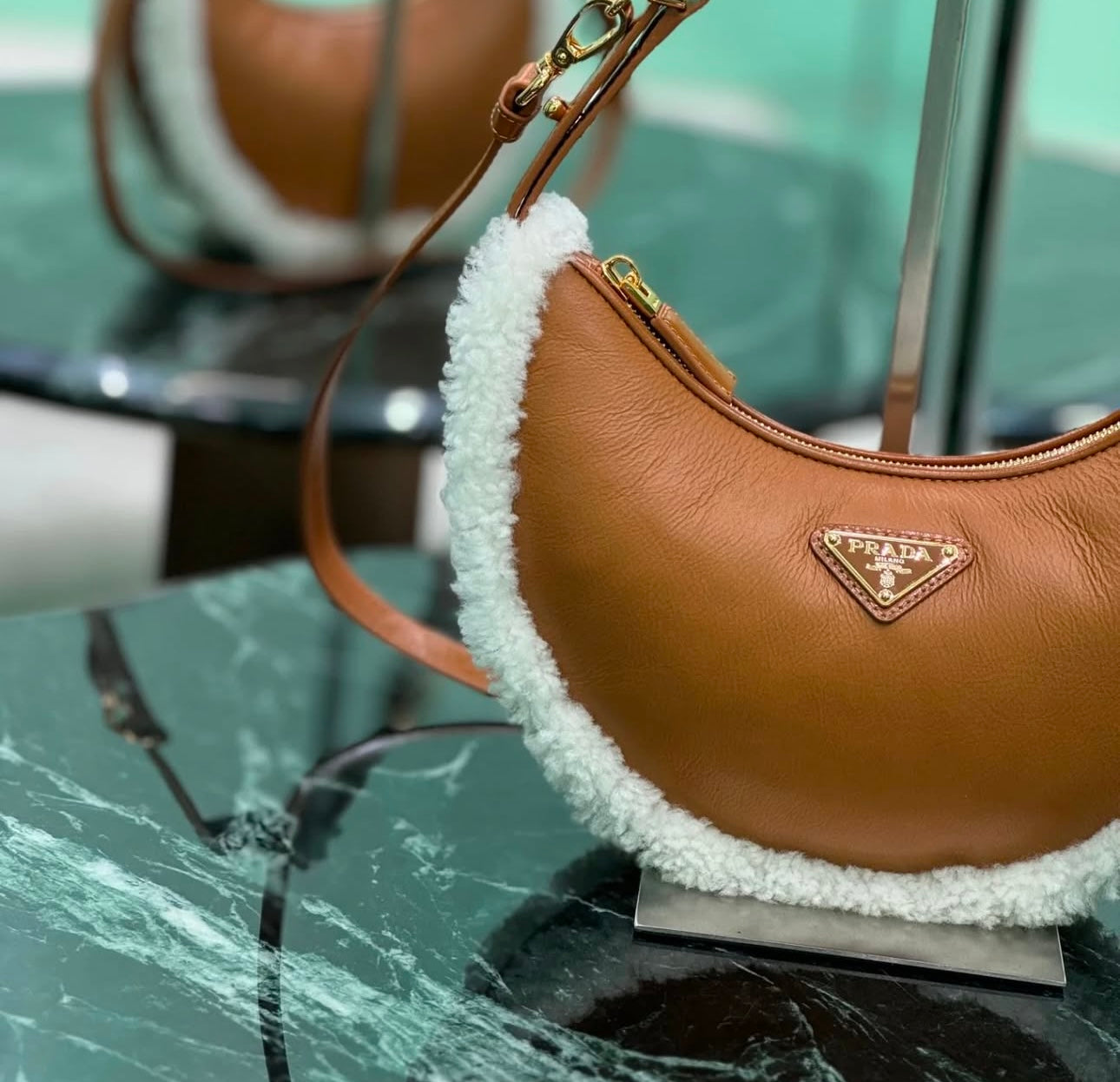 Arque Shoulder Bag