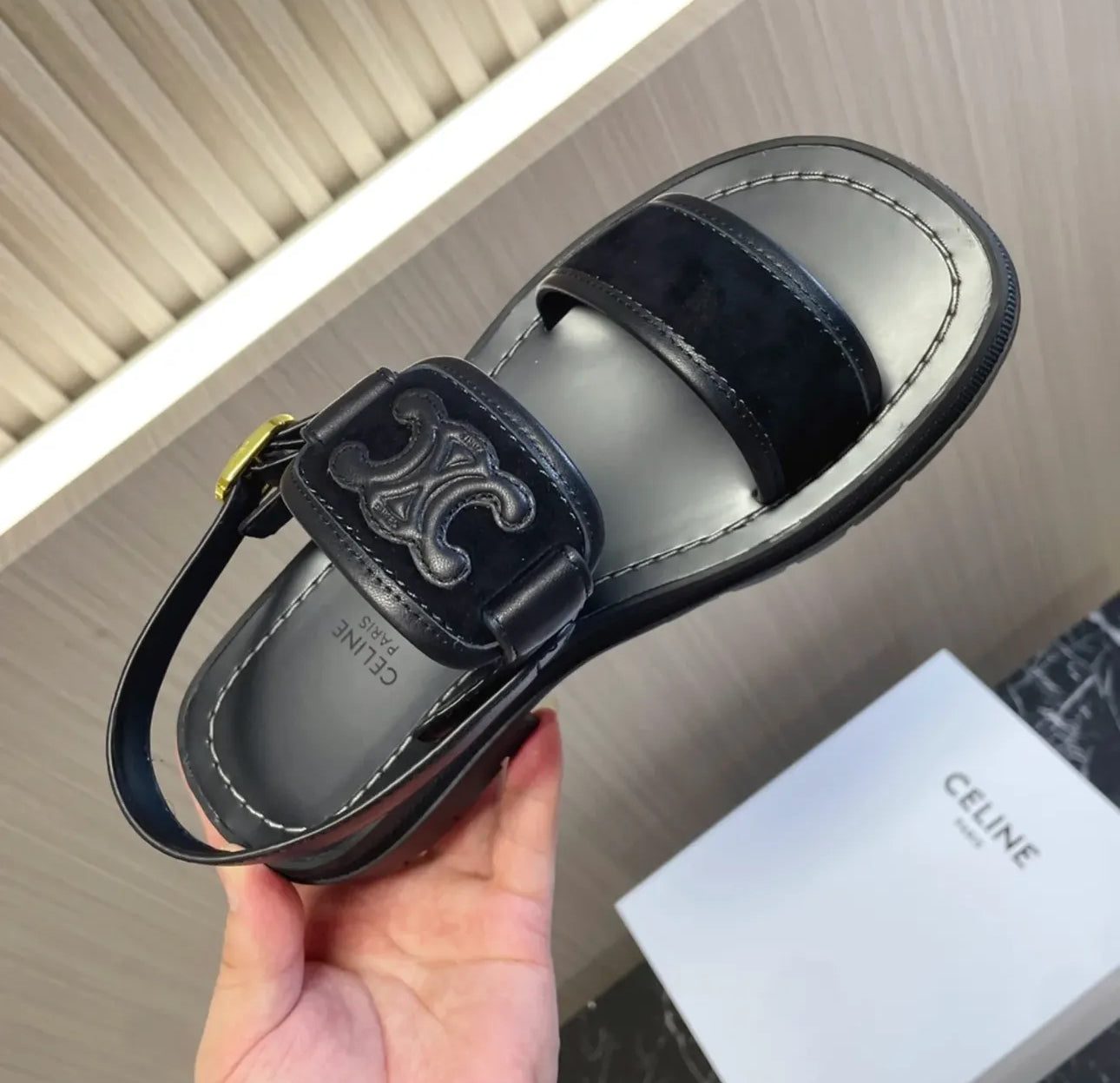 Triomphe Sandals