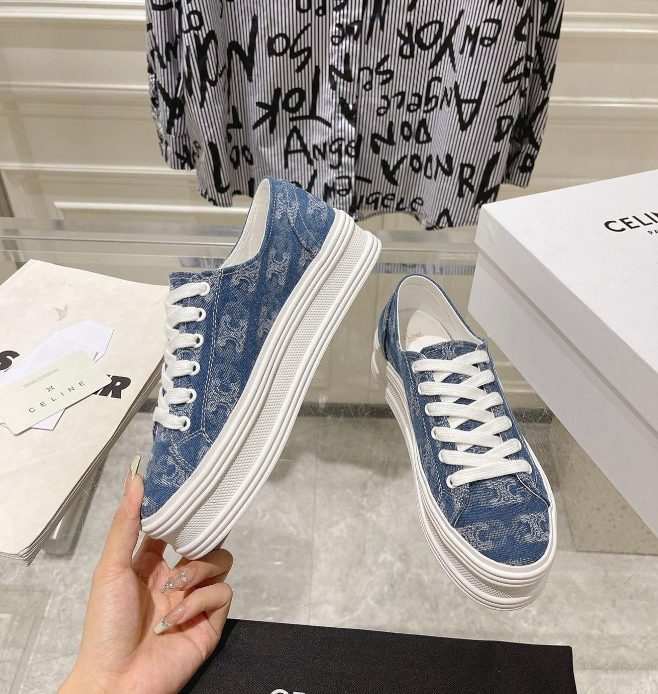 Triomphe Trainers