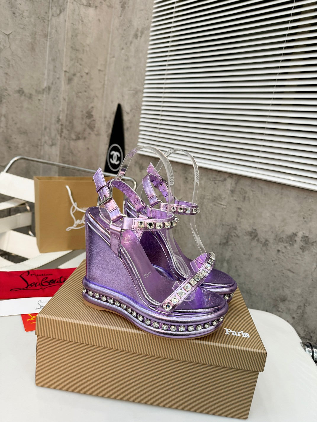 Stud Wedges