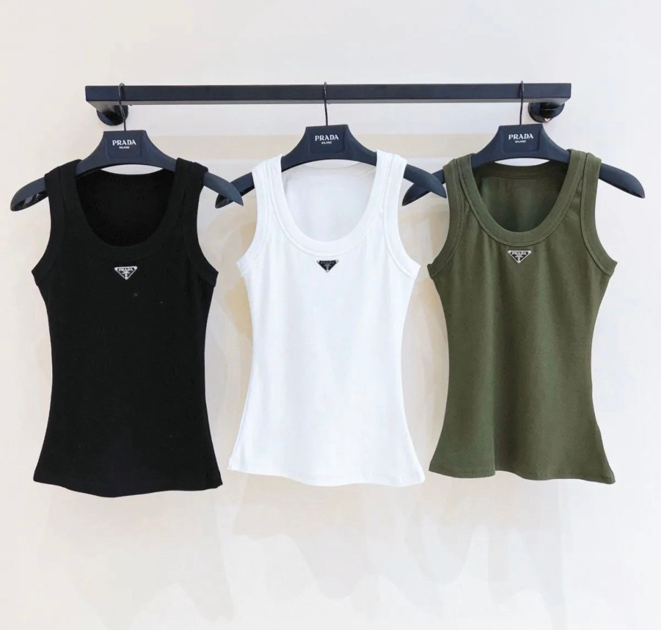 Logo Vest