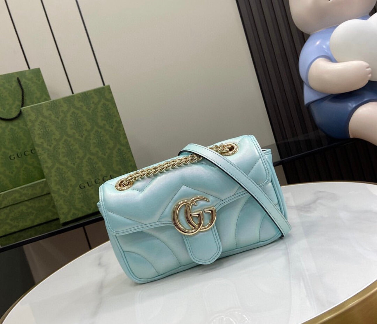 Marmont Pearlescent