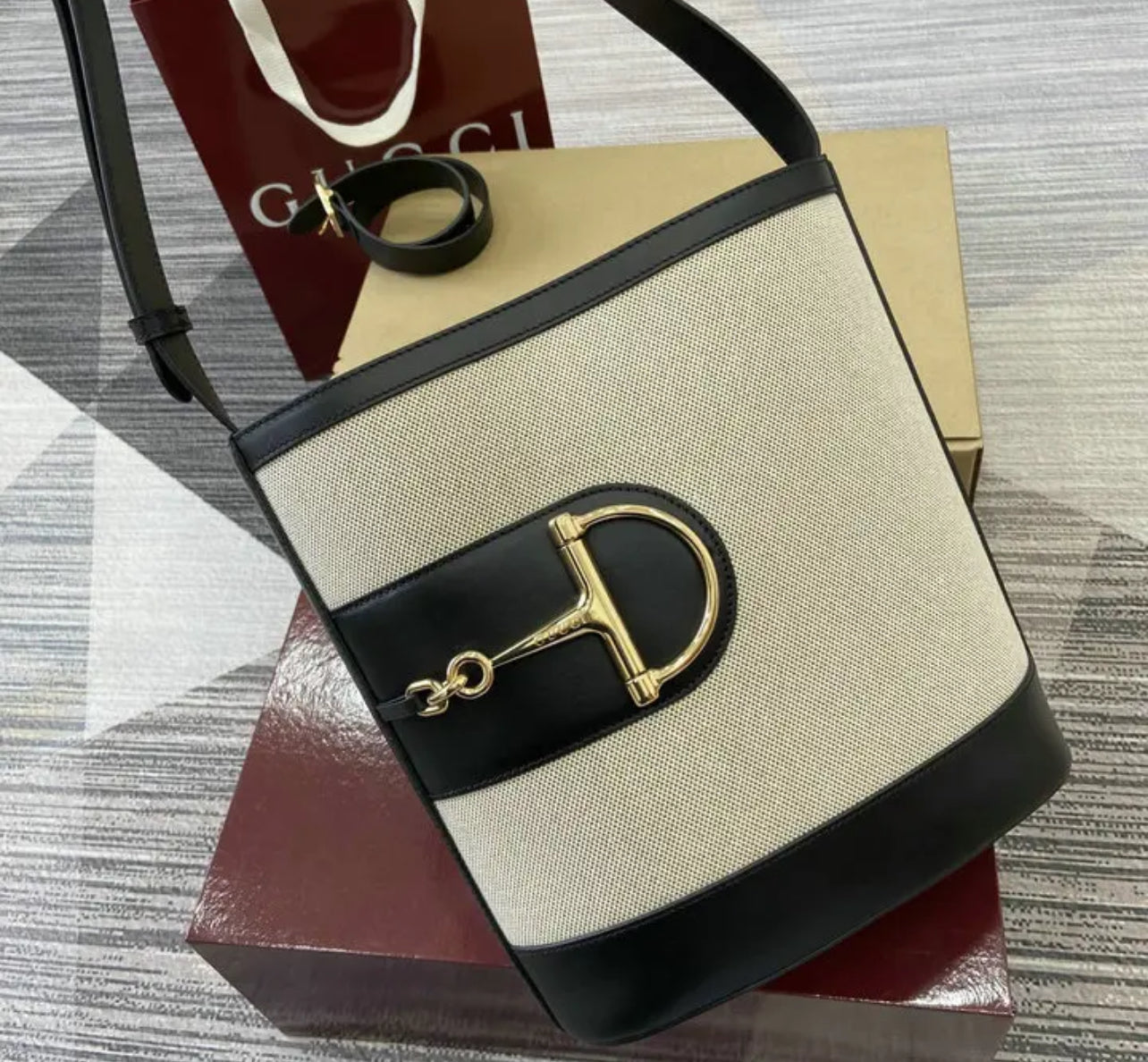 Medium Bucket Bag