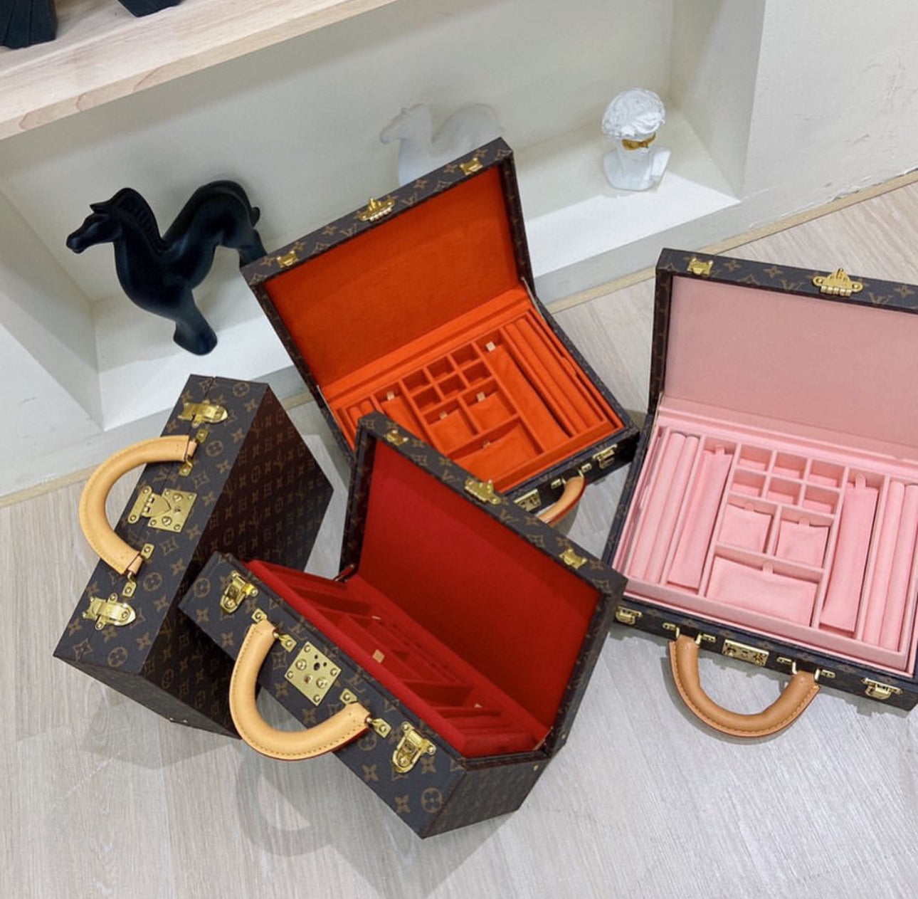 Boite Jewellery Case