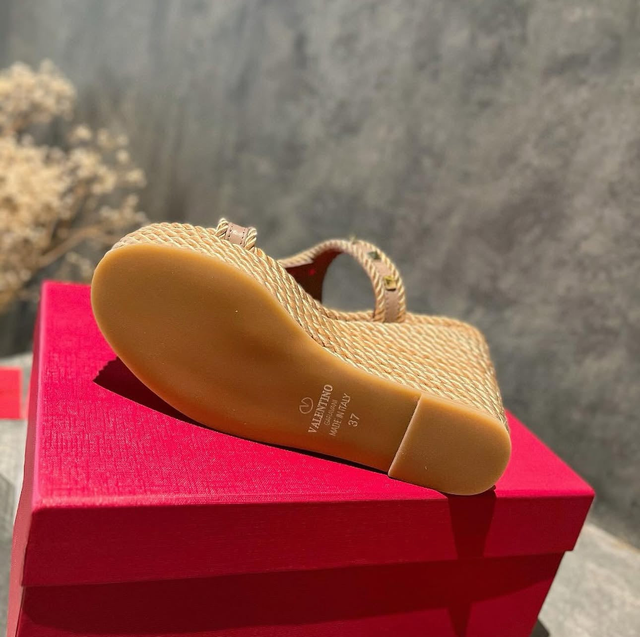 Rockstud Wedges