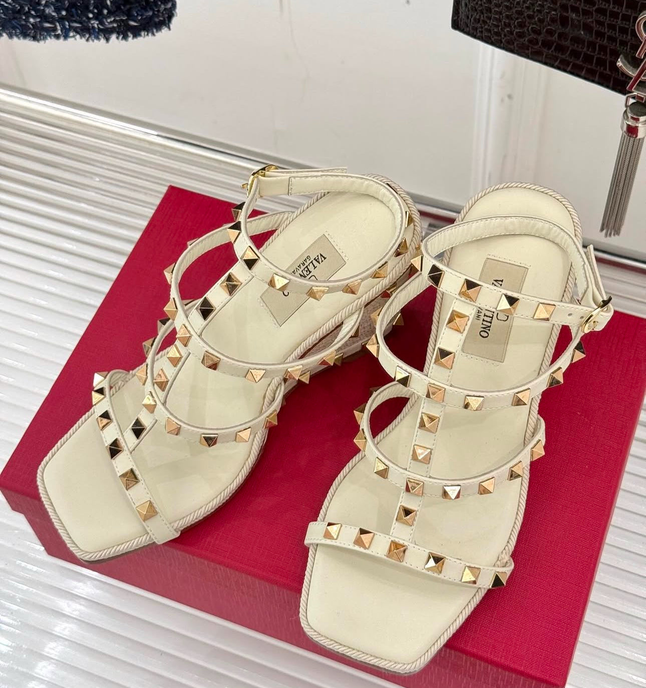 Rockstud Wedges