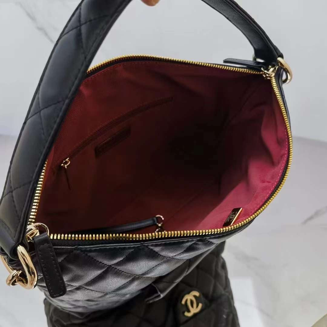 CC Maxi Hobo