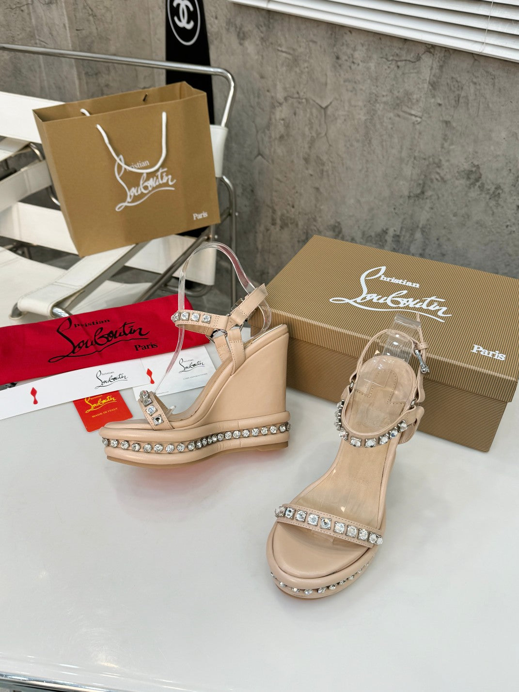 Stud Wedges