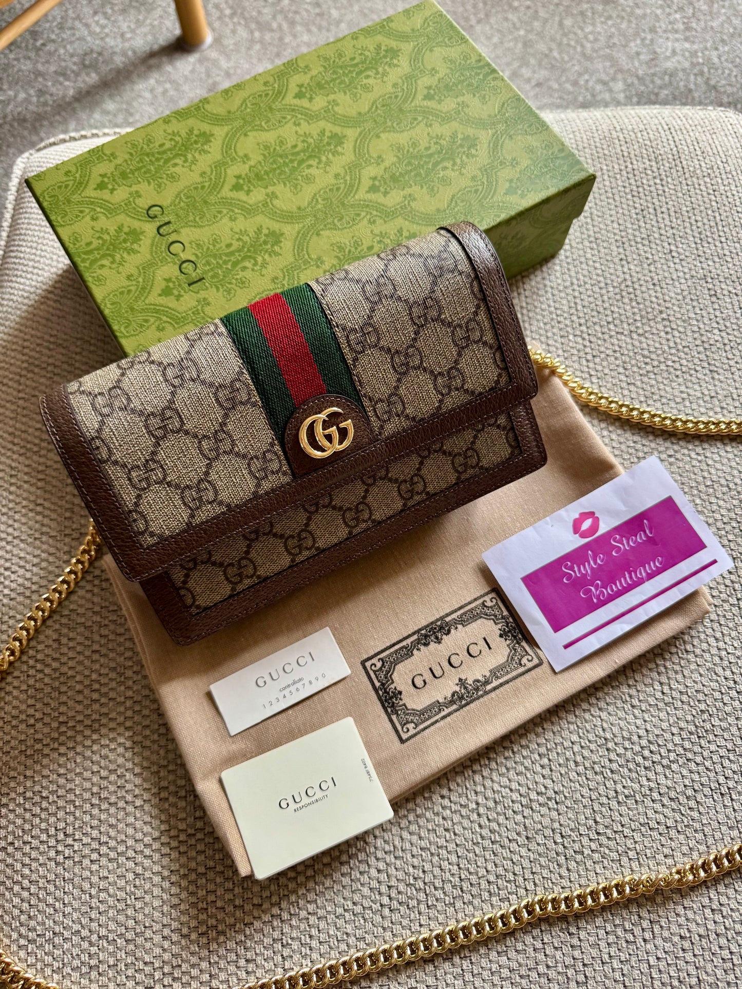 Ophidia Clutch