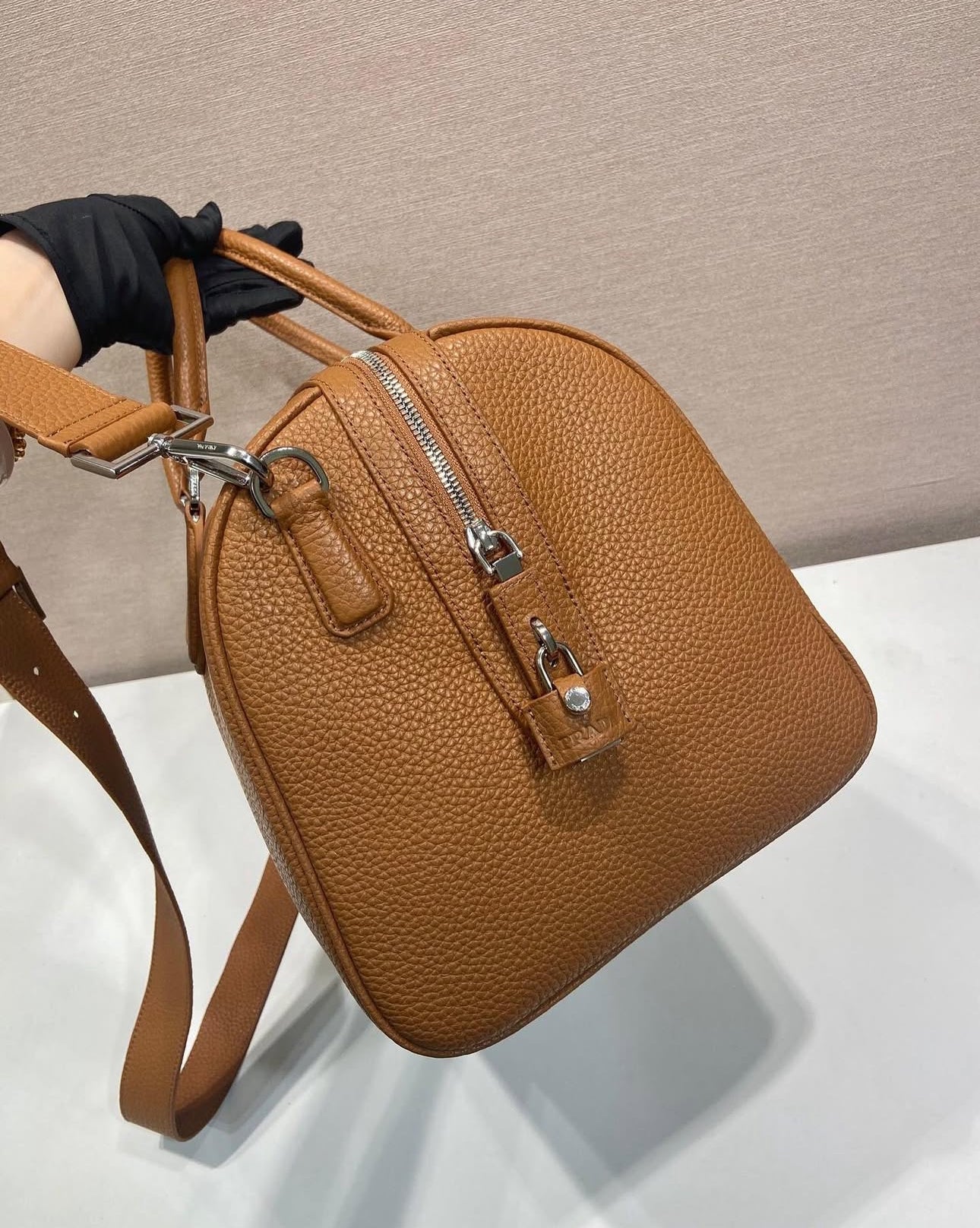 Leather Holdall
