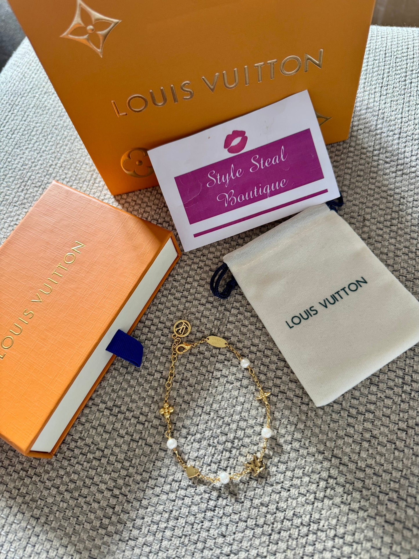 Logo Bracelet