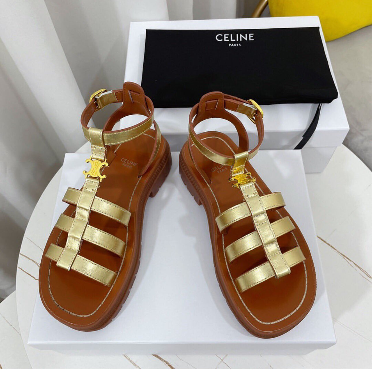 Triomphe Sandals