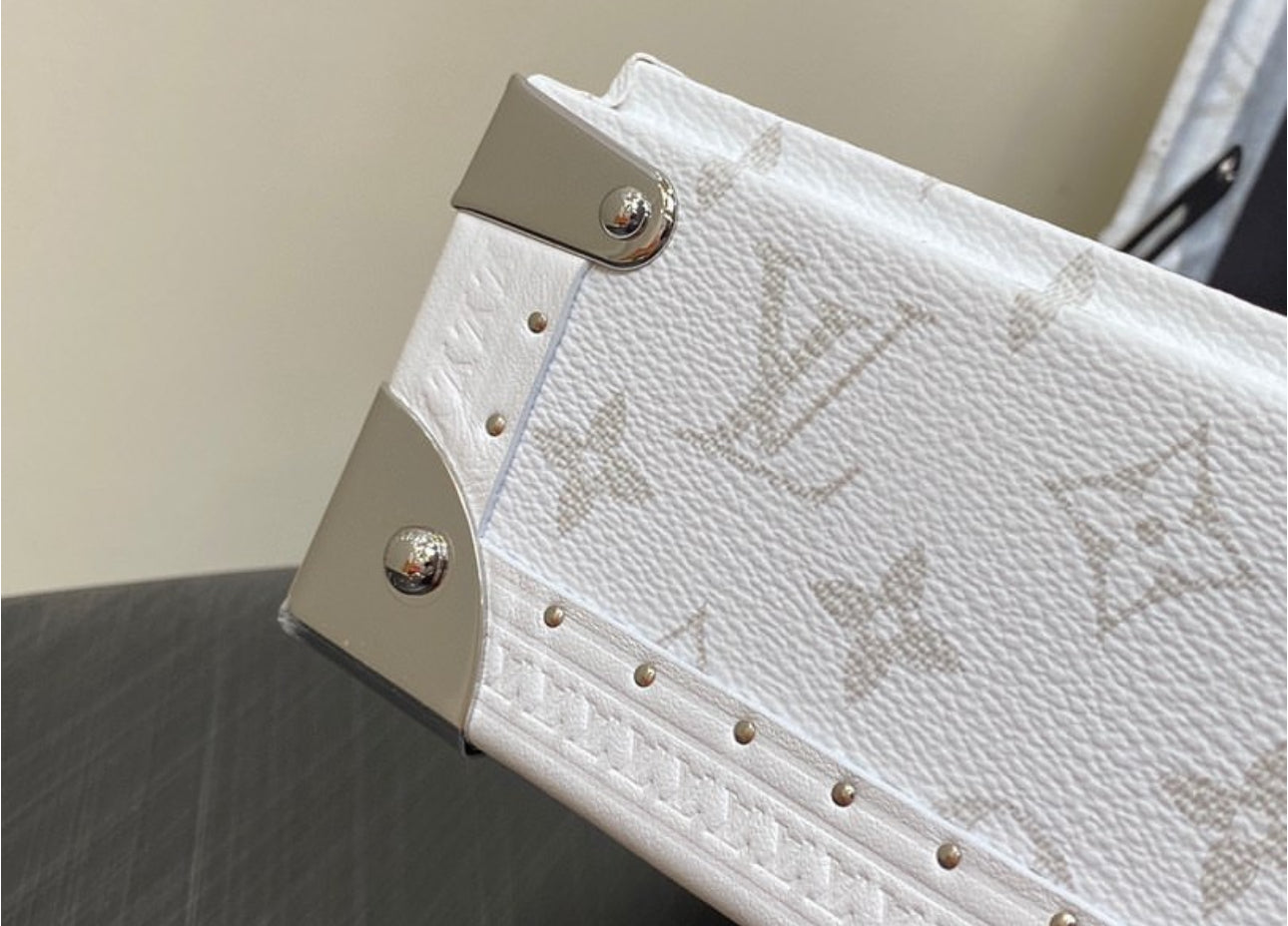 8 Watch Case