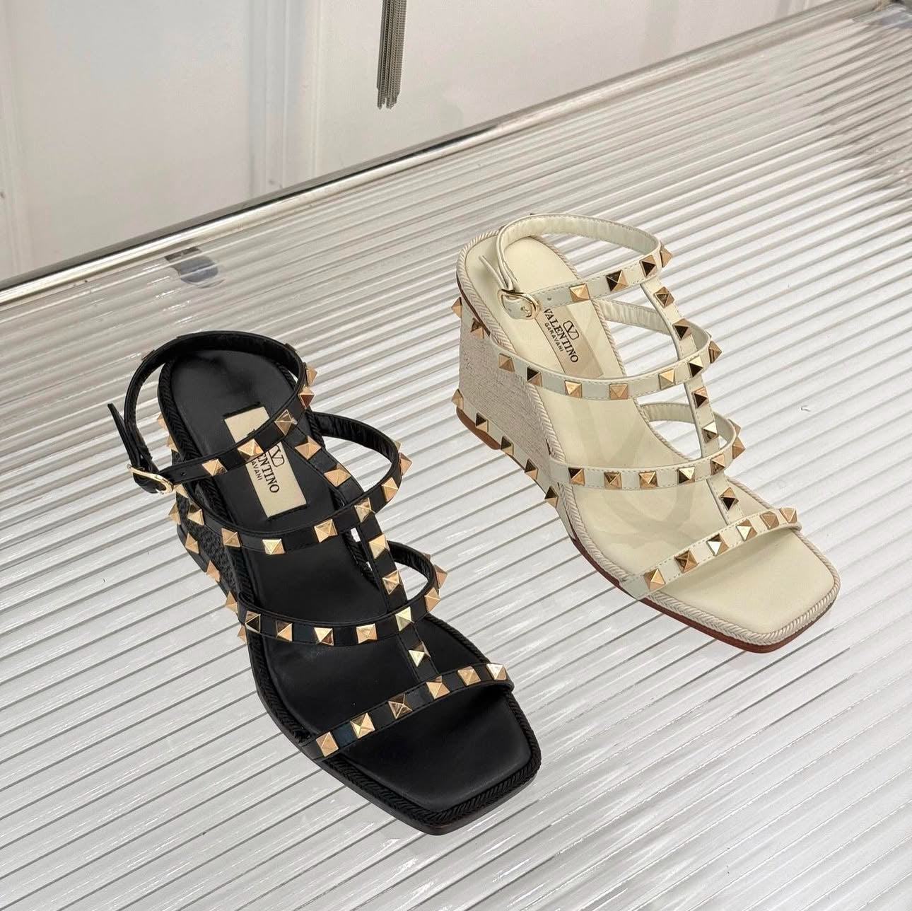 Rockstud Wedges
