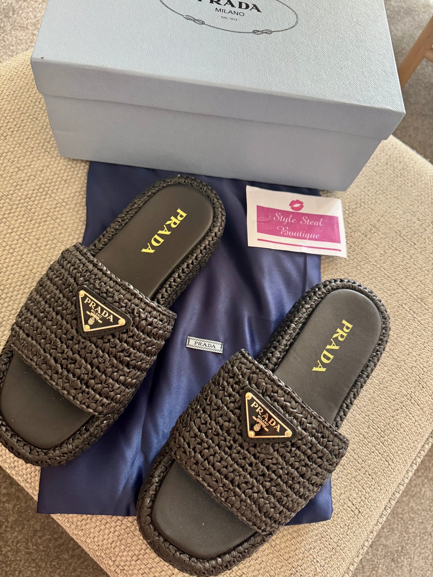 Raffia Slides