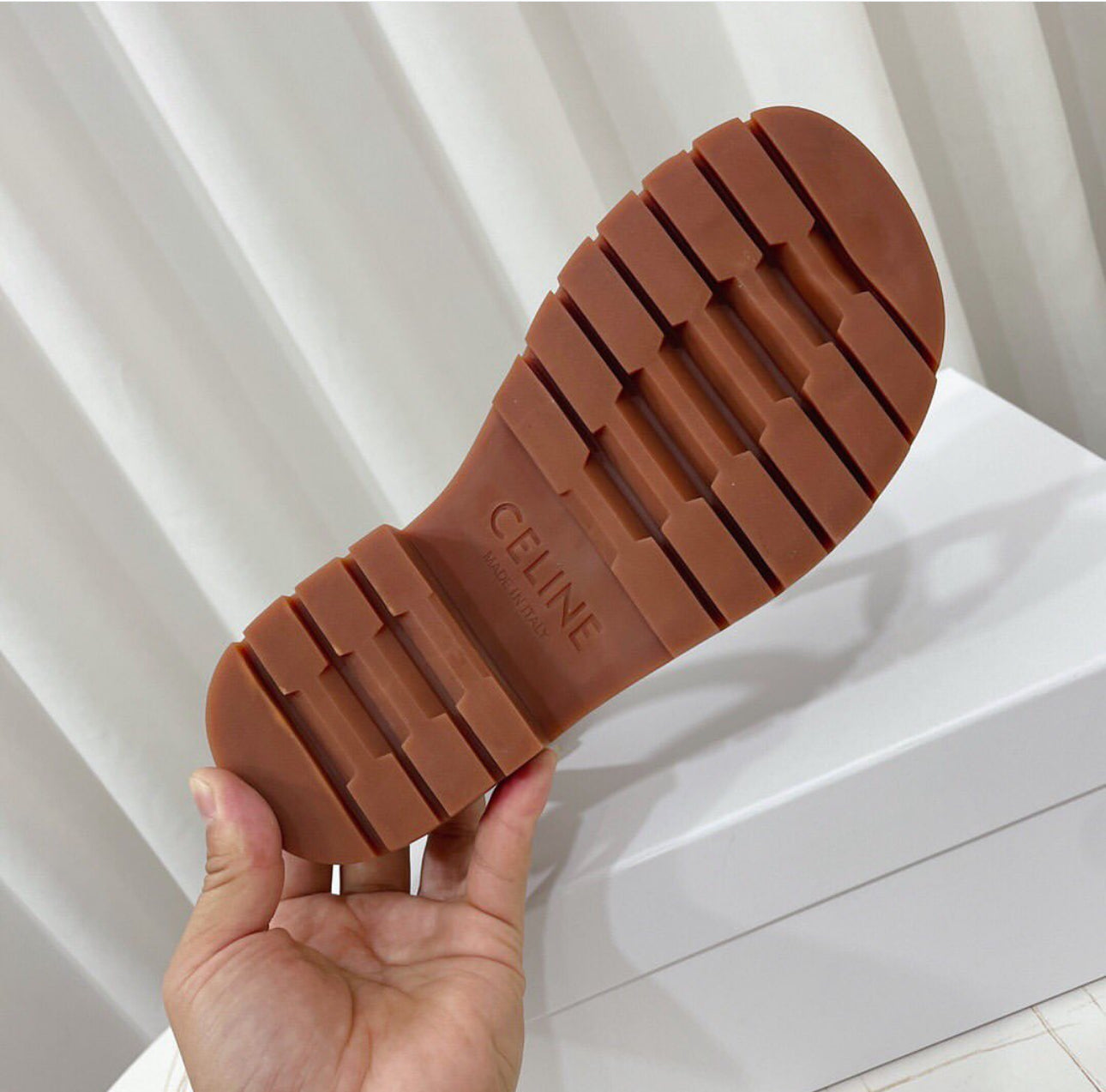 Triomphe Sandals