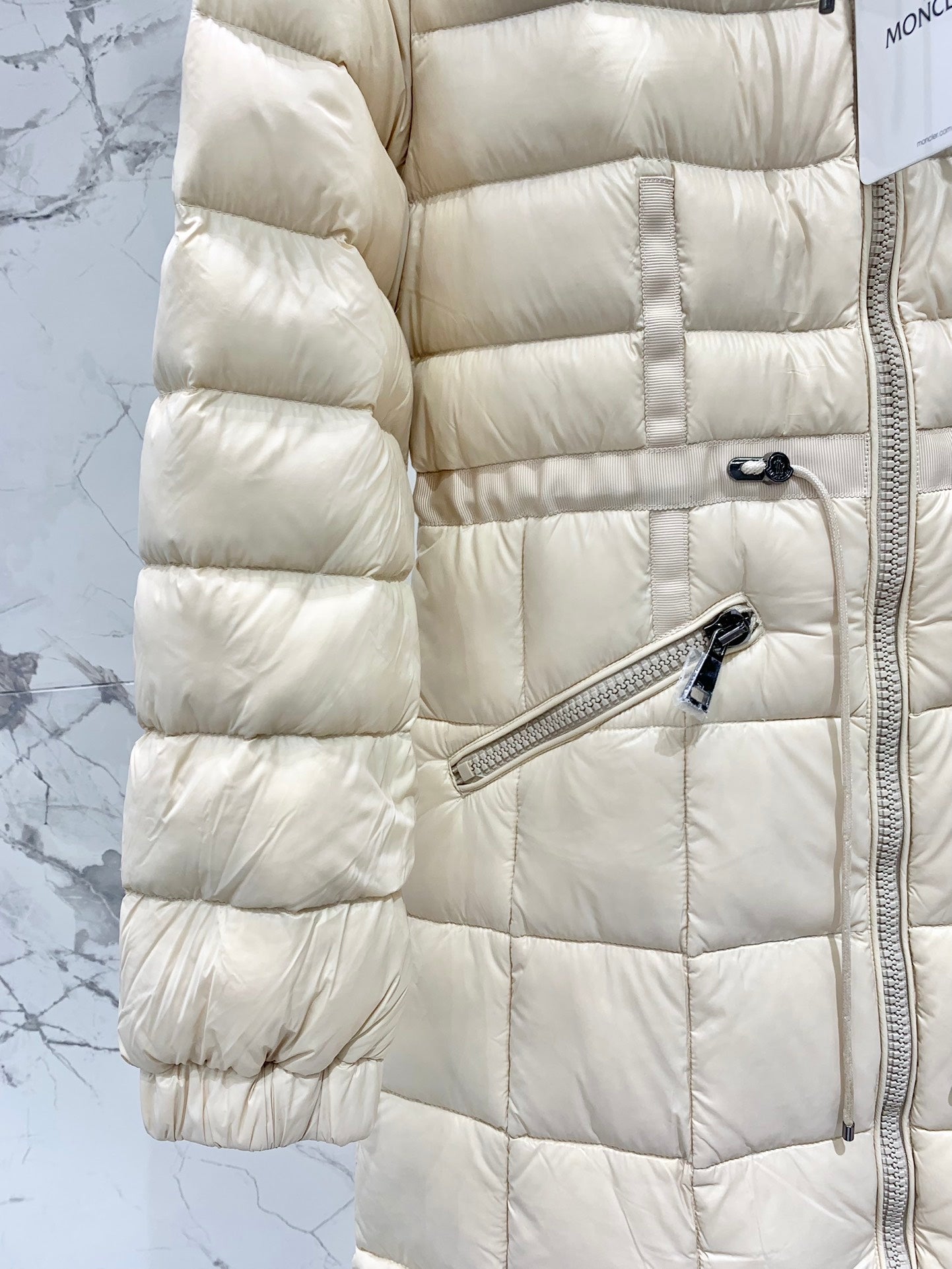 Logo Coat